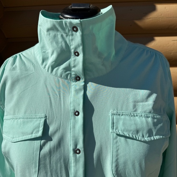 Duluth Trading Co Teal performance Shirt.
Size LARGE.  GENTLY USED. - Picture 3 of 9